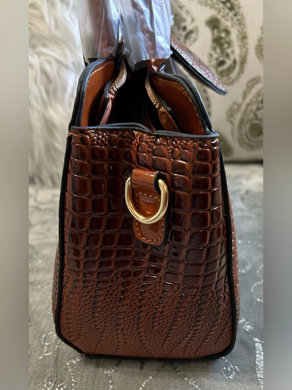 NWT Vyrmax, Small, Cognac Croc-Embossed Professional Satchel w/Detachable Strap